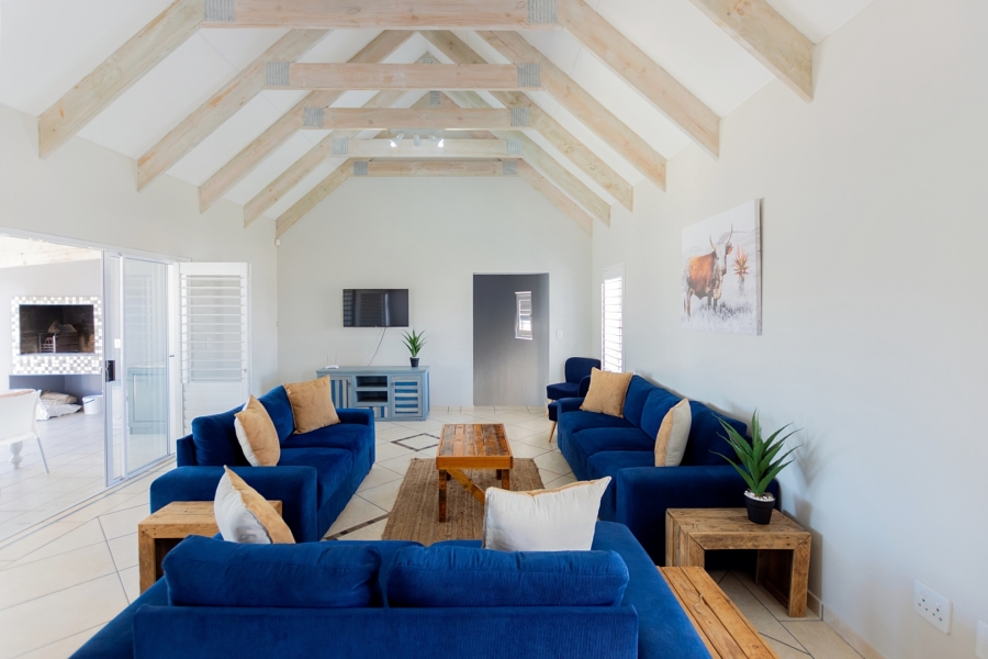 4 Bedroom Property for Sale in Golden Mile Western Cape